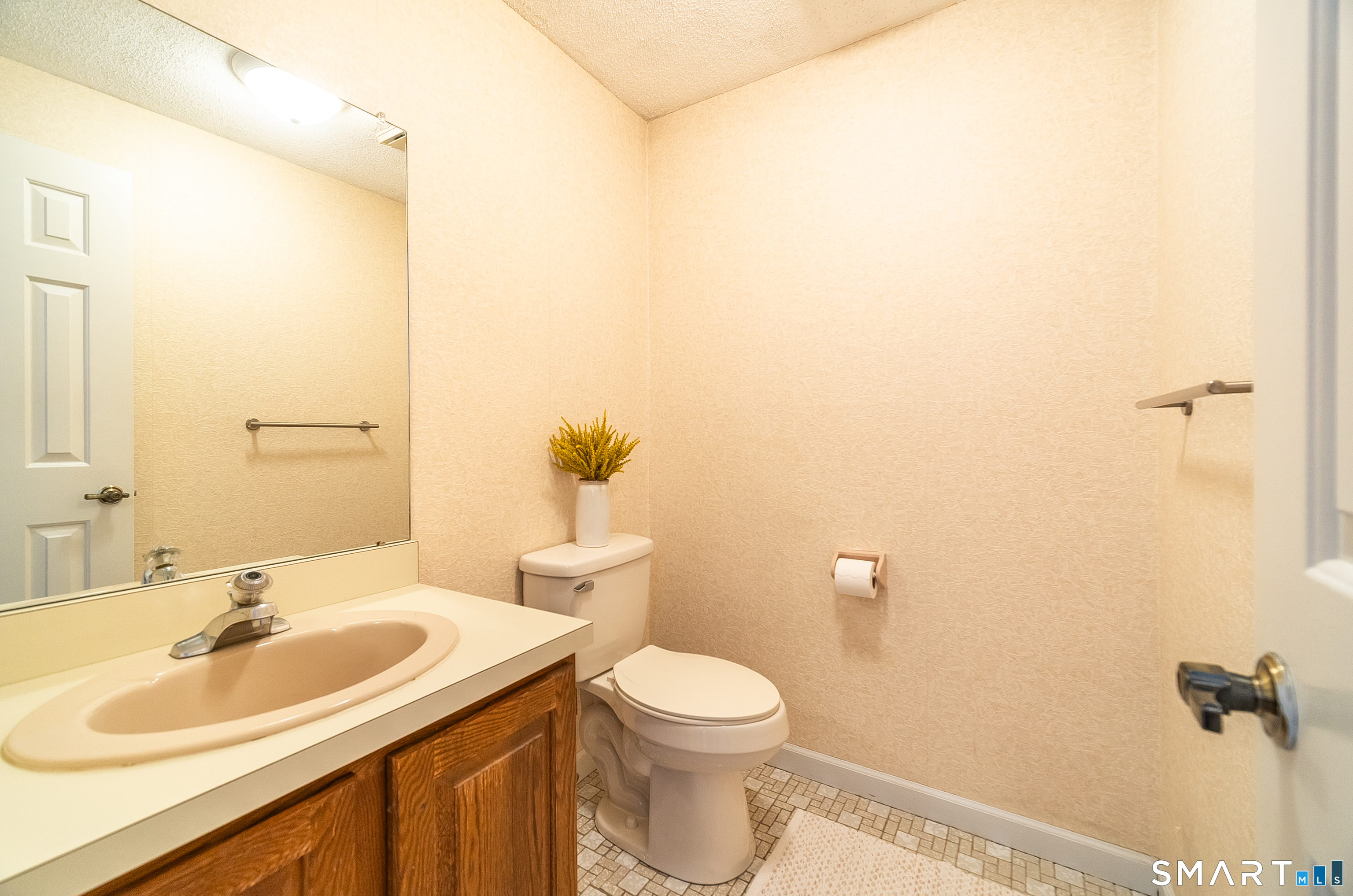 105 Sunrise Circle Windsor CT 06095