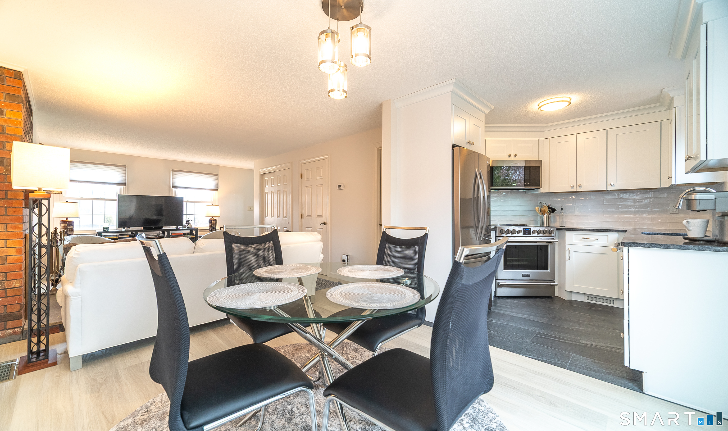 105 Sunrise Circle Windsor CT 06095