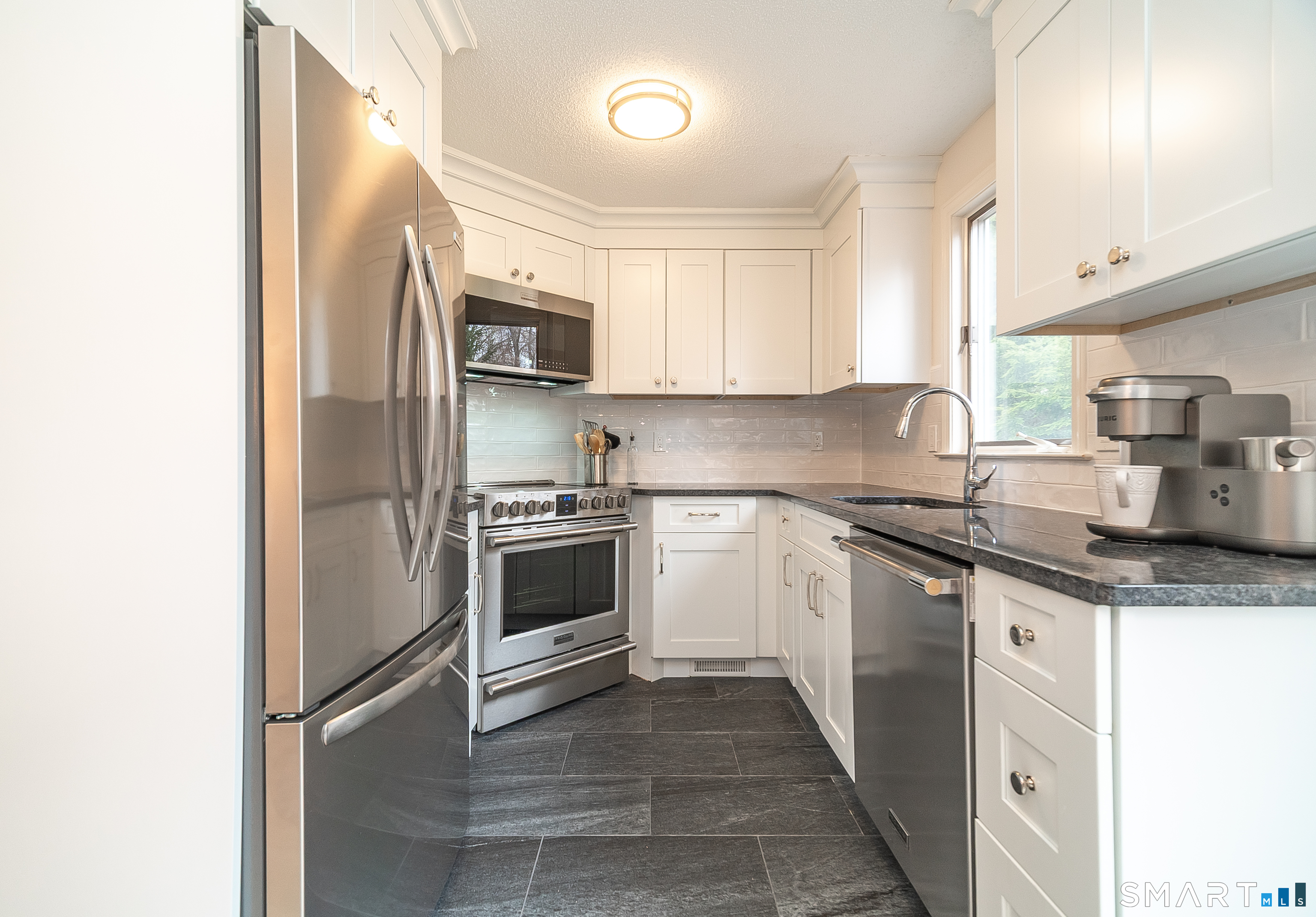 105 Sunrise Circle Windsor CT 06095