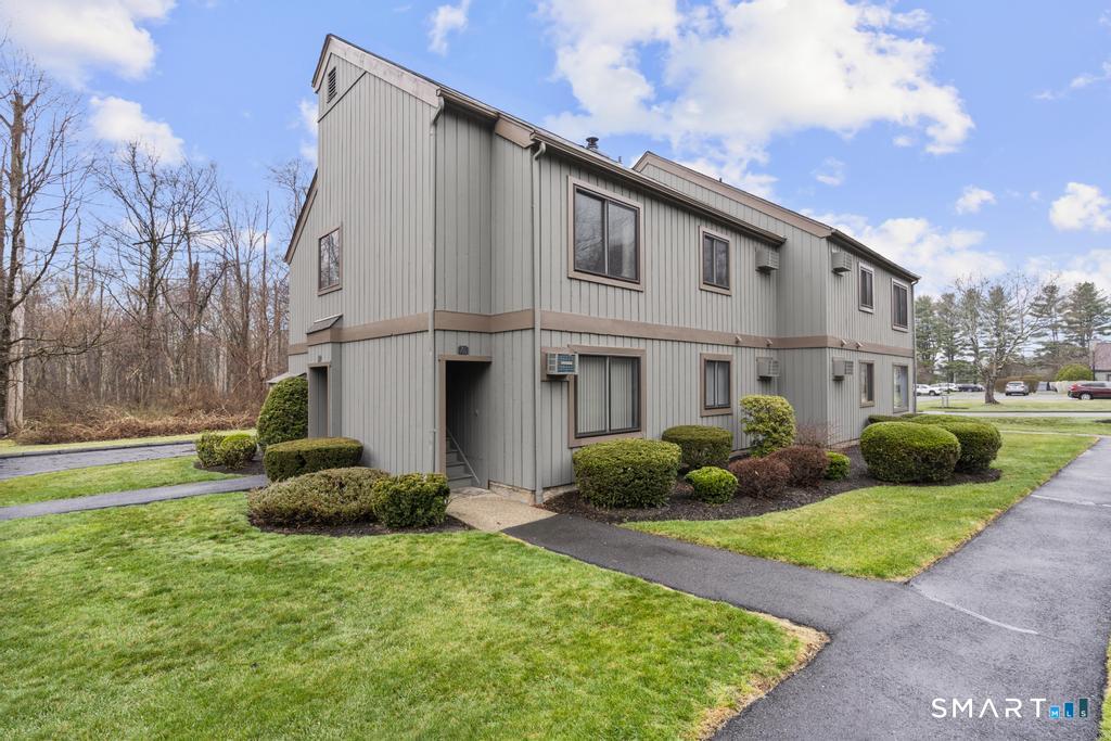 6 Walnut Lane Brookfield CT 06804
