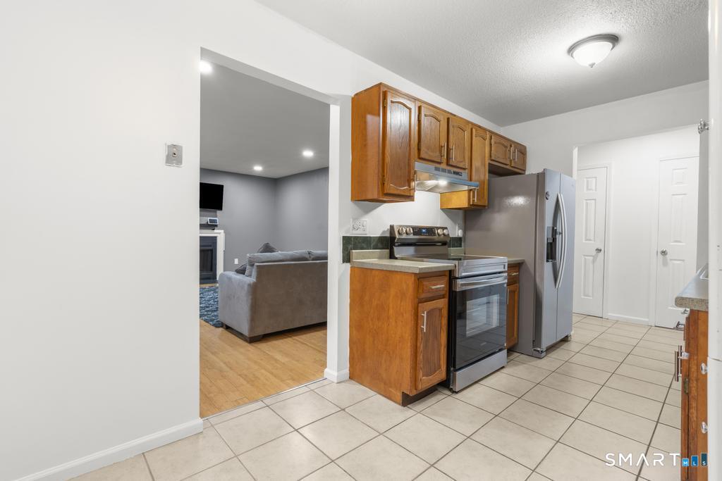 6 Walnut Lane Brookfield CT 06804