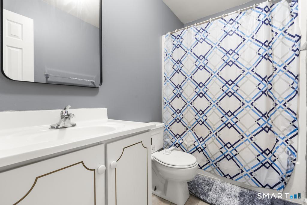 6 Walnut Lane Brookfield CT 06804