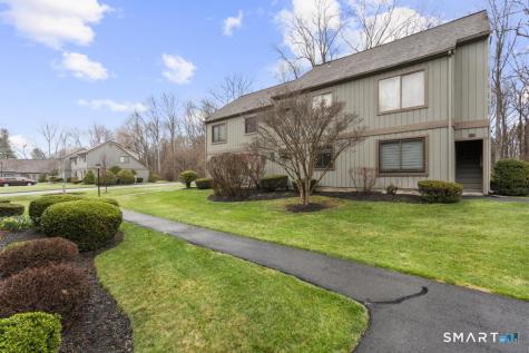 6 Walnut Lane Brookfield CT 06804