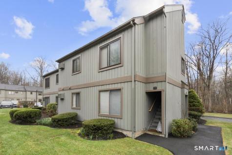 6 Walnut Lane Brookfield CT 06804