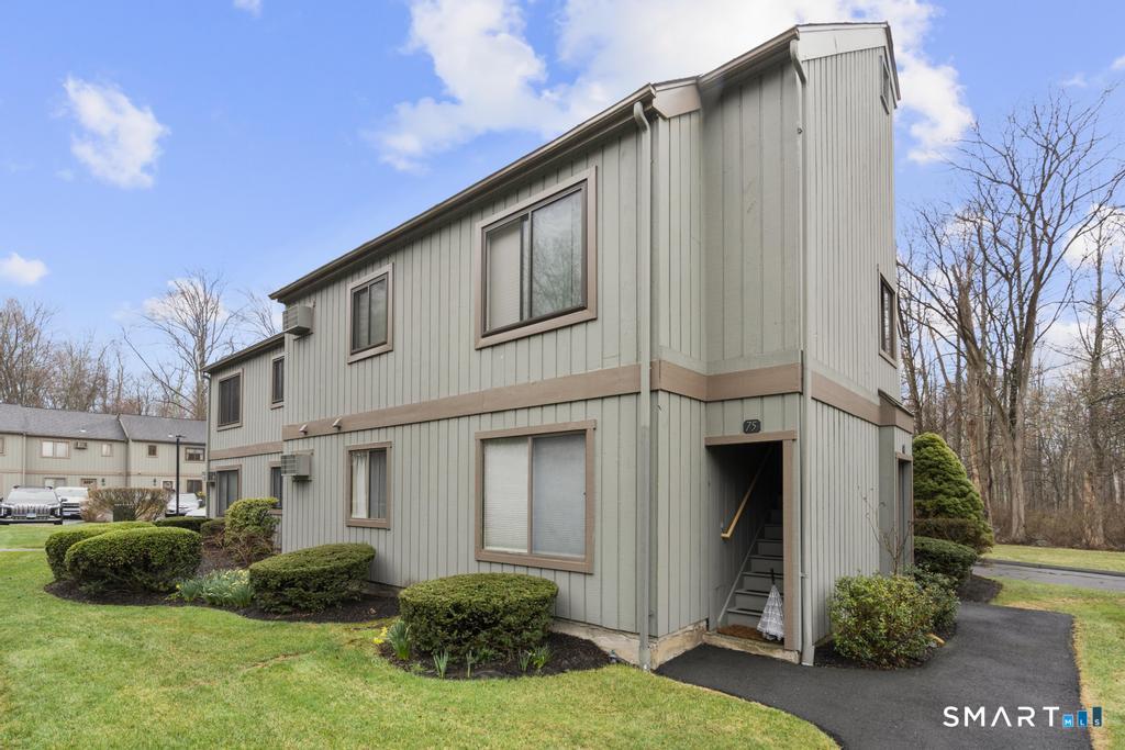 6 Walnut Lane Brookfield CT 06804