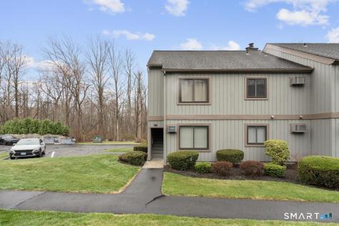 6 Walnut Lane Brookfield CT 06804
