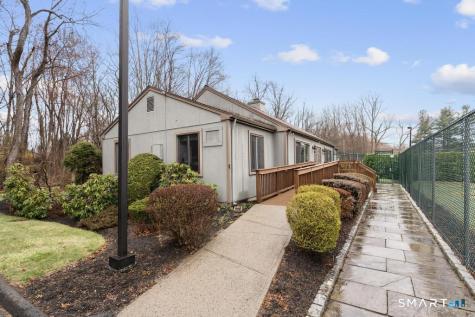 6 Walnut Lane Brookfield CT 06804