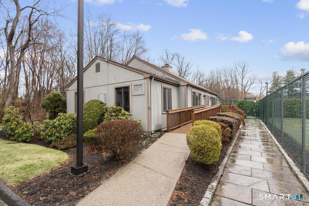 6 Walnut Lane Brookfield CT 06804