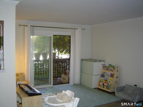 52 Riverview Drive Bridgeport CT 06606
