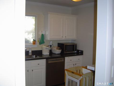 52 Riverview Drive Bridgeport CT 06606