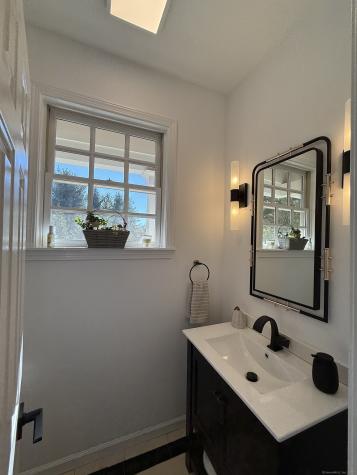 33 Old Field Hill Road Southbury CT 06488