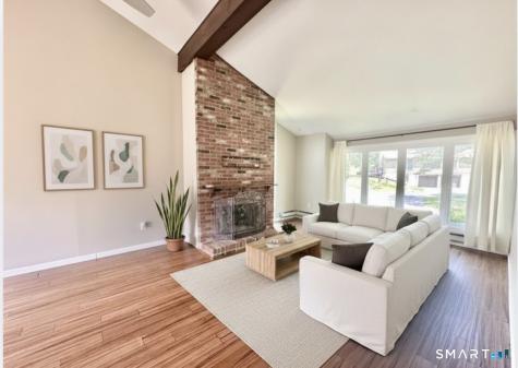 33 Pilgrim Harbor Wallingford CT 06492