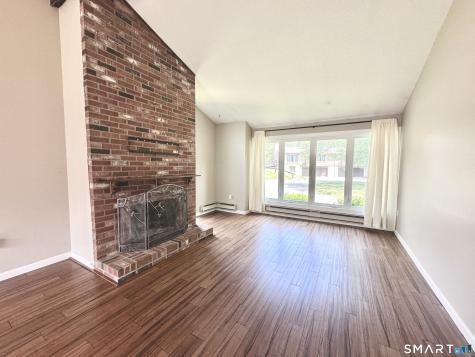 33 Pilgrim Harbor Wallingford CT 06492