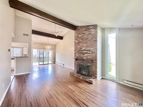 33 Pilgrim Harbor Wallingford CT 06492
