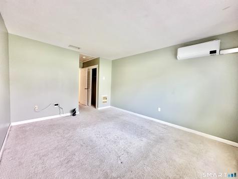 33 Pilgrim Harbor Wallingford CT 06492