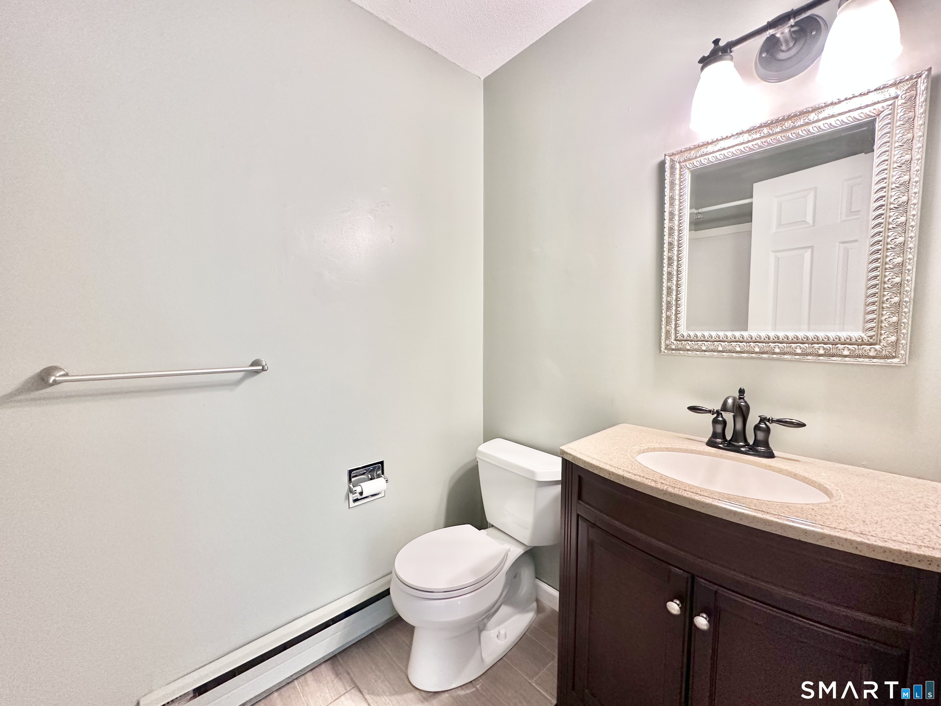 33 Pilgrim Harbor Wallingford CT 06492