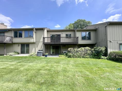 33 Pilgrim Harbor Wallingford CT 06492