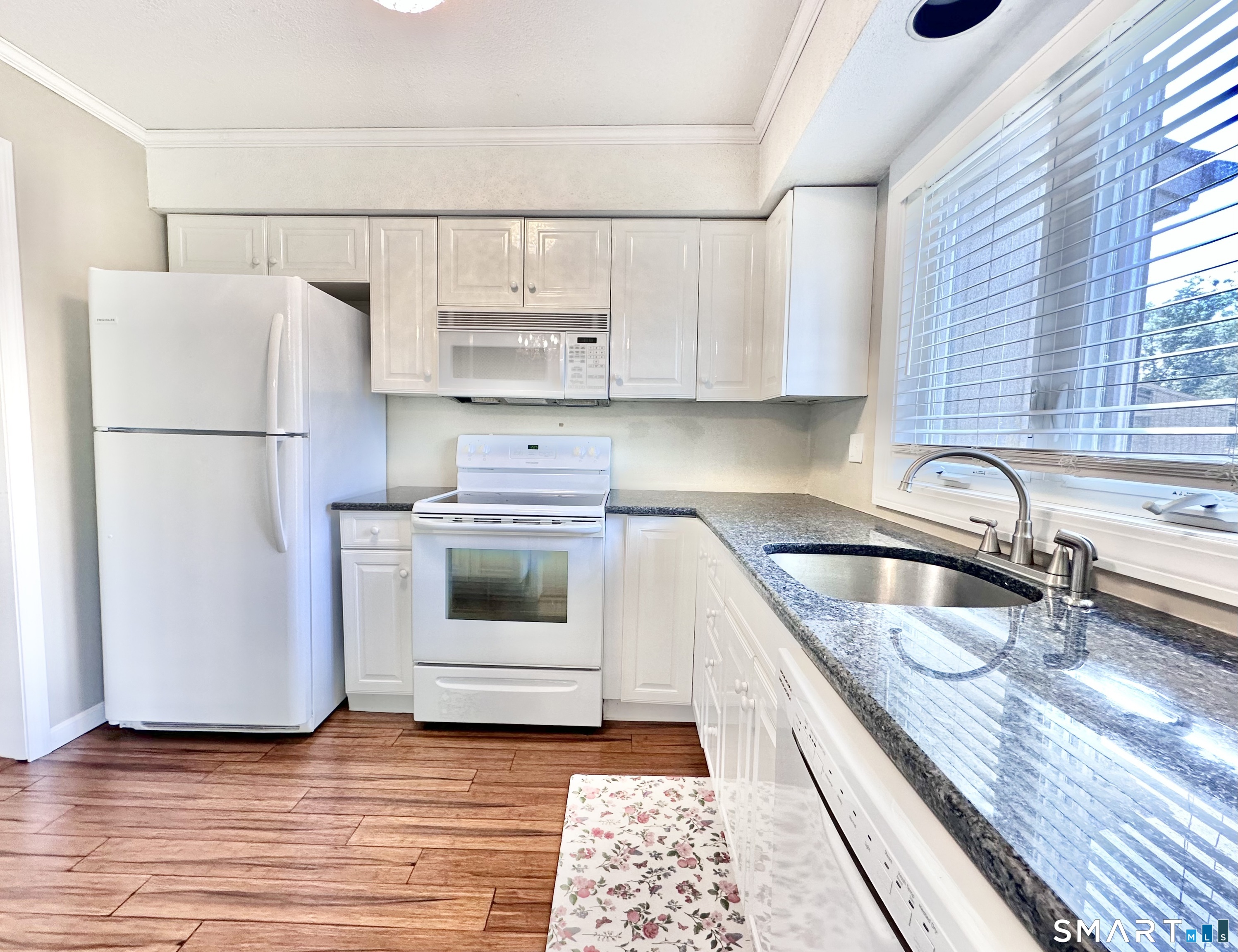 33 Pilgrim Harbor Wallingford CT 06492