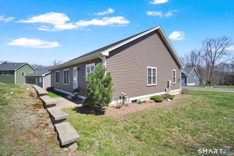 50 Chapman Chase Windsor Locks CT 06096