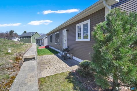 50 Chapman Chase Windsor Locks CT 06096