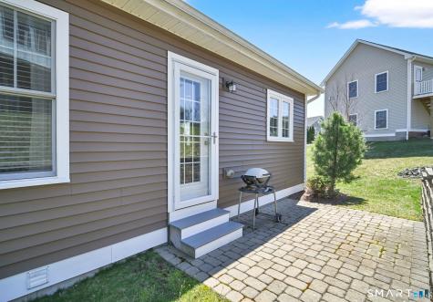 50 Chapman Chase Windsor Locks CT 06096