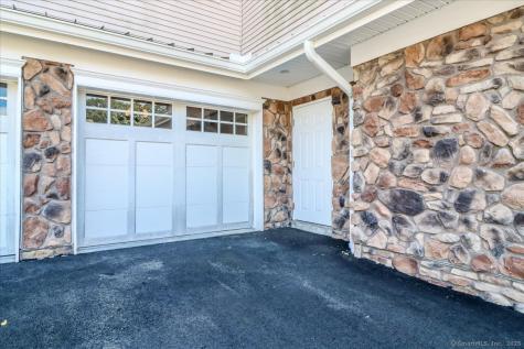 603 Brookside Court Newtown CT 06470
