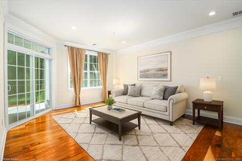 603 Brookside Court Newtown CT 06470