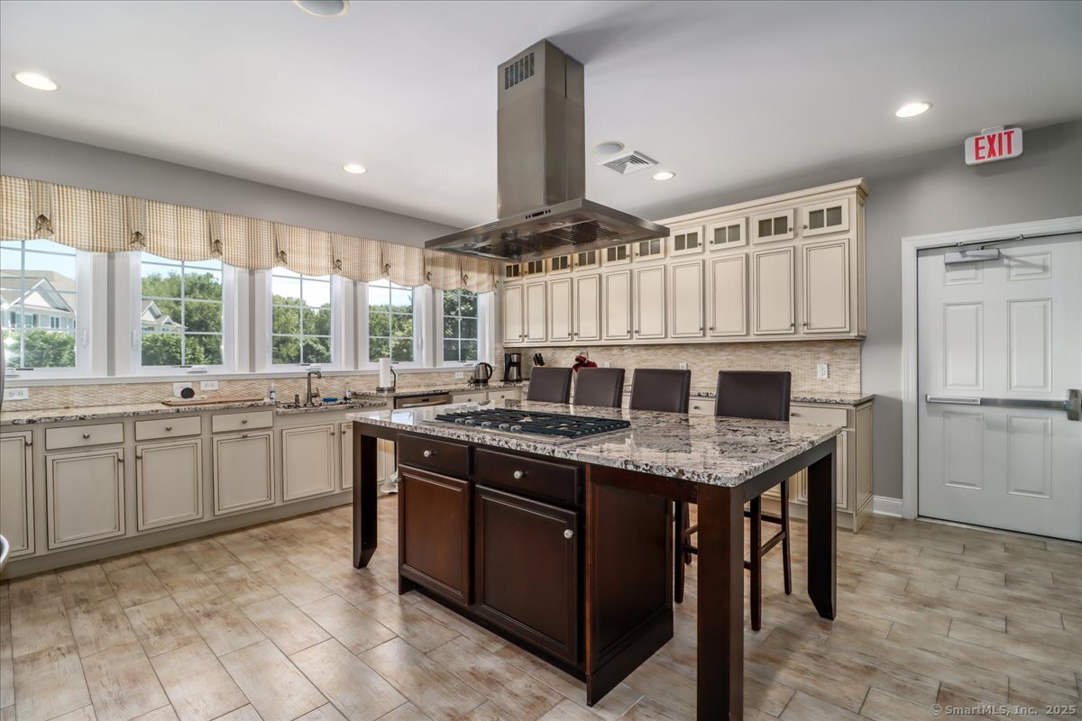 603 Brookside Court Newtown CT 06470