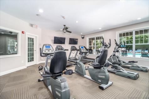 603 Brookside Court Newtown CT 06470