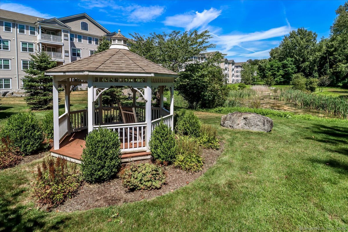603 Brookside Court Newtown CT 06470
