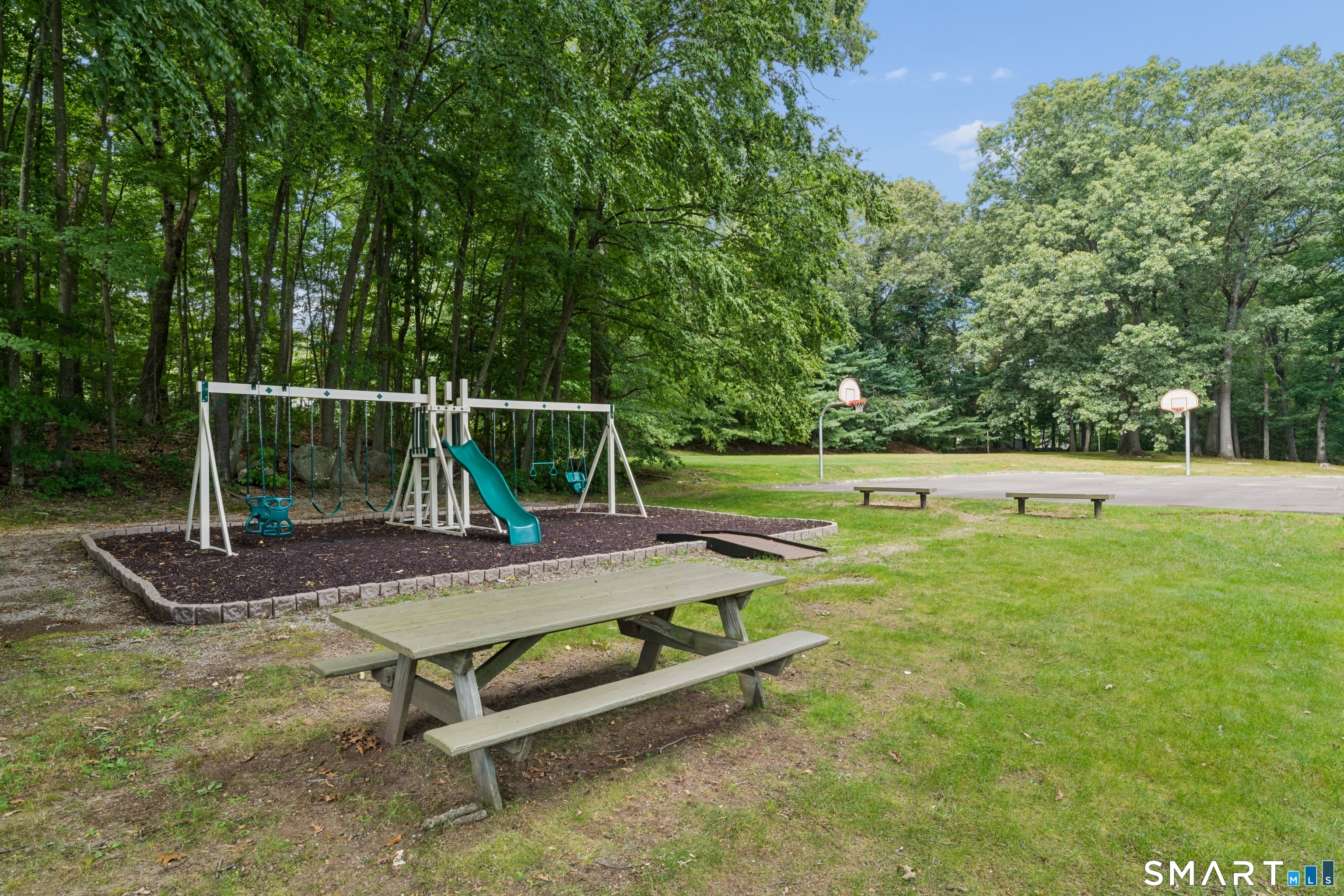 110 Fiddler Green Road Stratford CT 06614