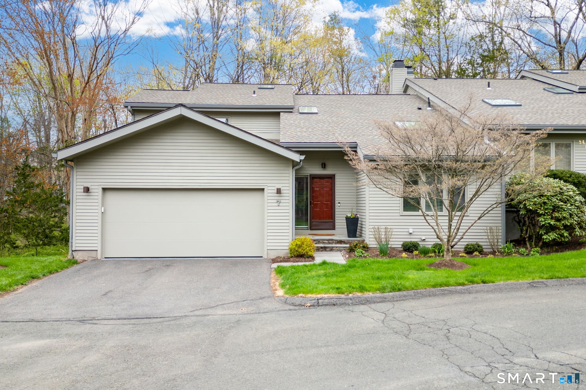 7 Brenthaven Avon CT 06001