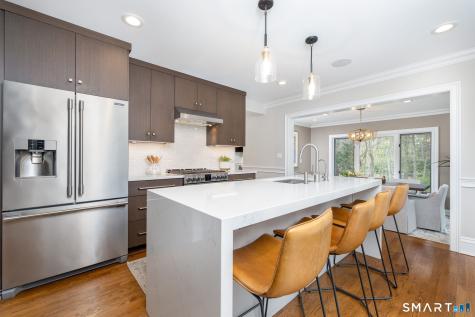 7 Brenthaven Avon CT 06001