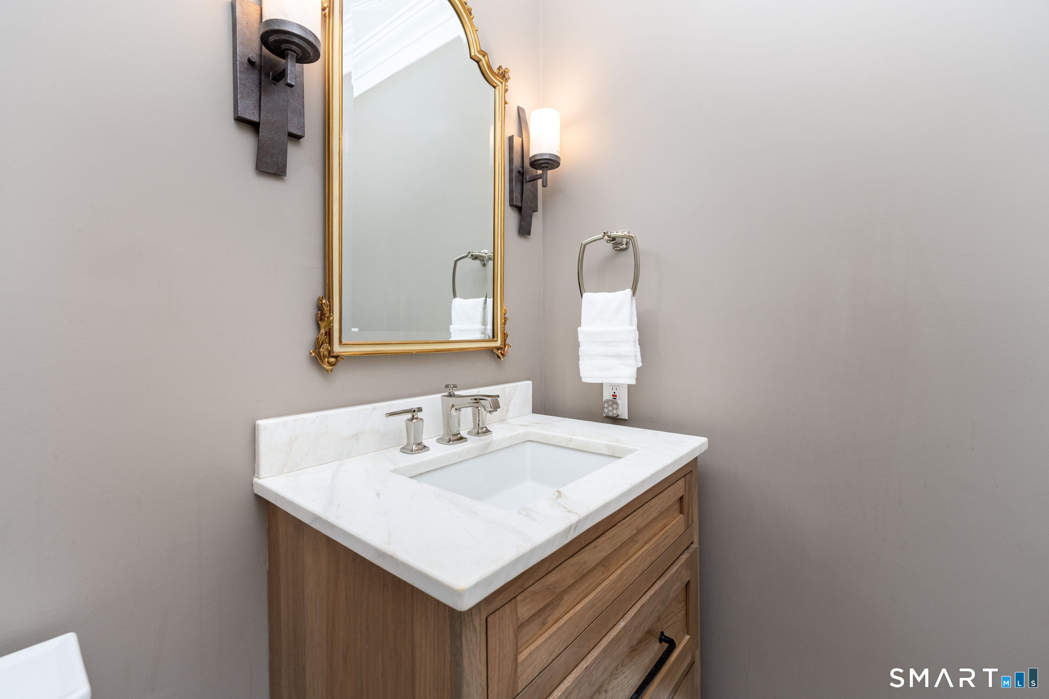 7 Brenthaven Avon CT 06001