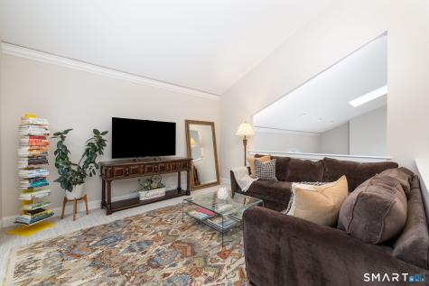 7 Brenthaven Avon CT 06001
