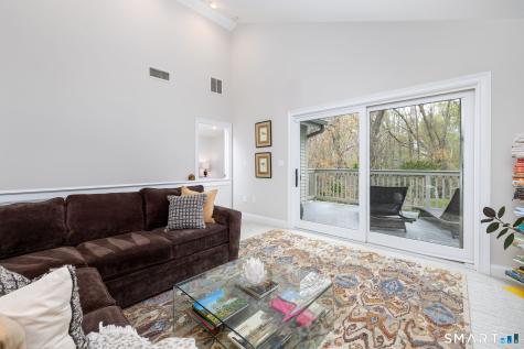 7 Brenthaven Avon CT 06001