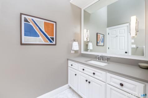 7 Brenthaven Avon CT 06001