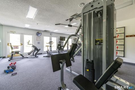 7 Brenthaven Avon CT 06001