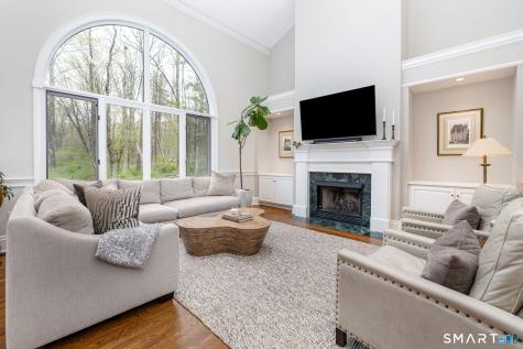 7 Brenthaven Avon CT 06001