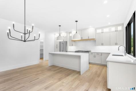 35 Oronoque Hills Road Stratford CT 06614