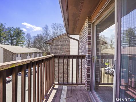 368 Knapps Highway Fairfield CT 06824