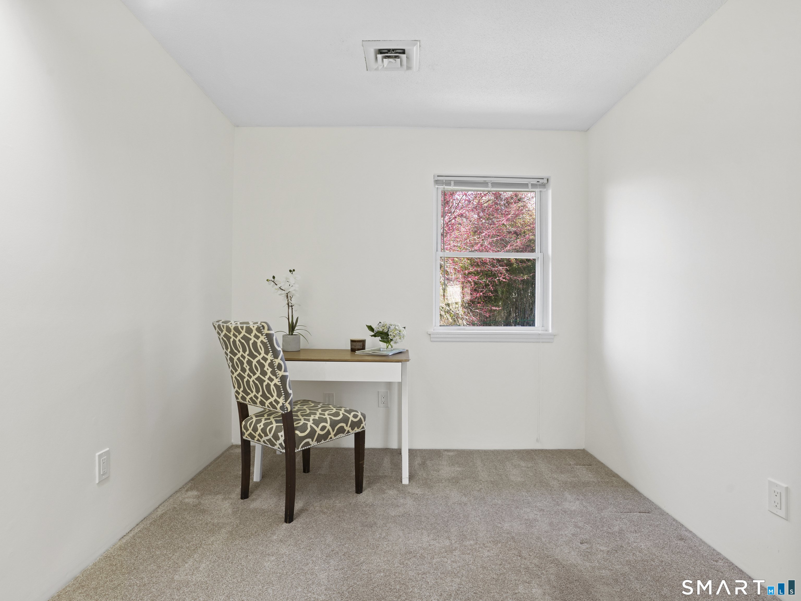 368 Knapps Highway Fairfield CT 06824