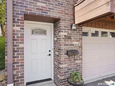 368 Knapps Highway Fairfield CT 06824