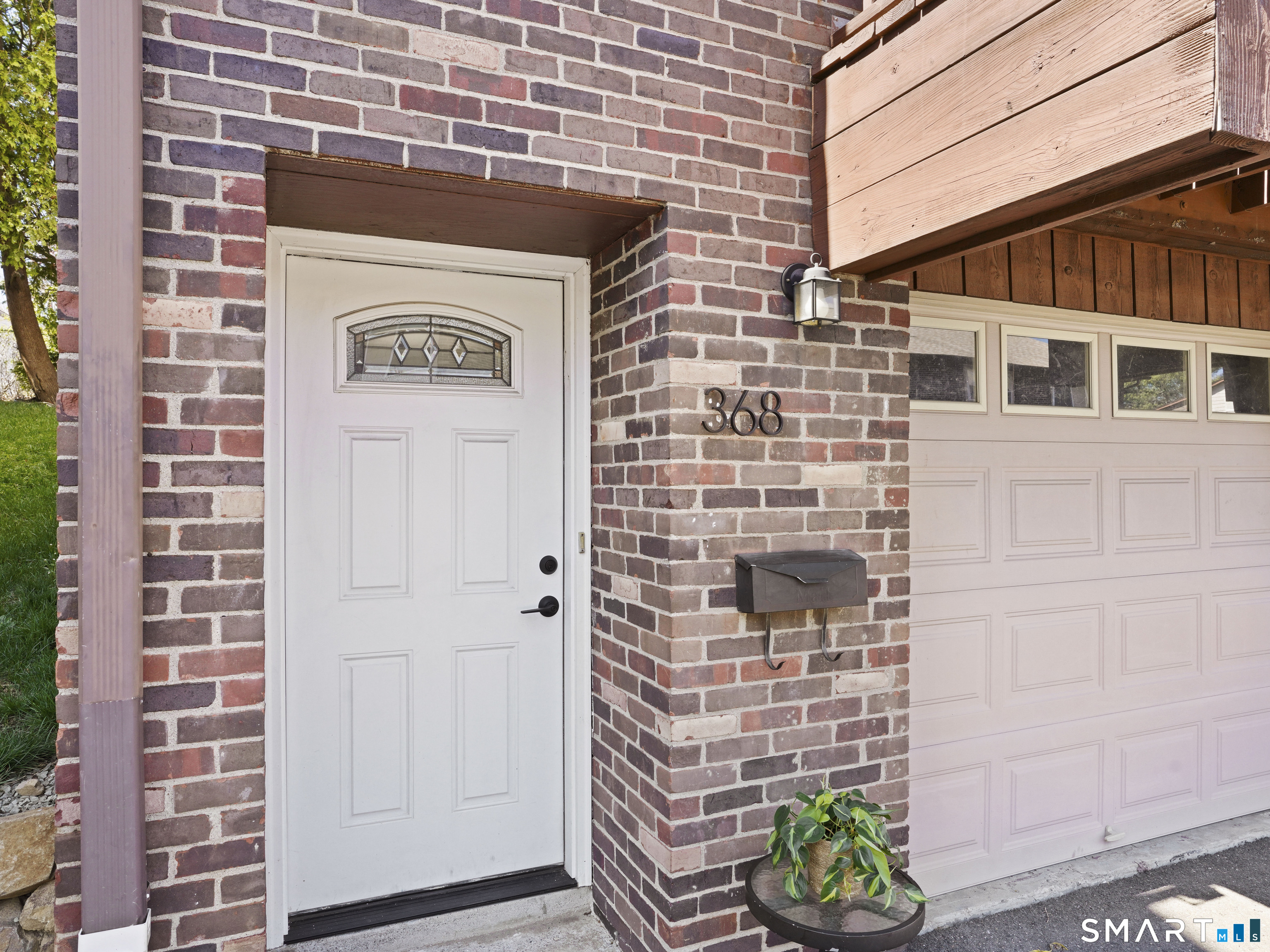 368 Knapps Highway Fairfield CT 06824