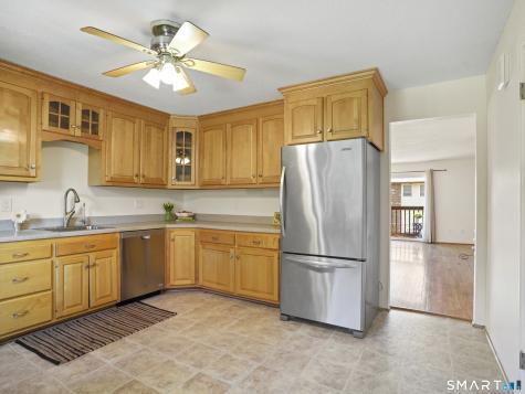 368 Knapps Highway Fairfield CT 06824