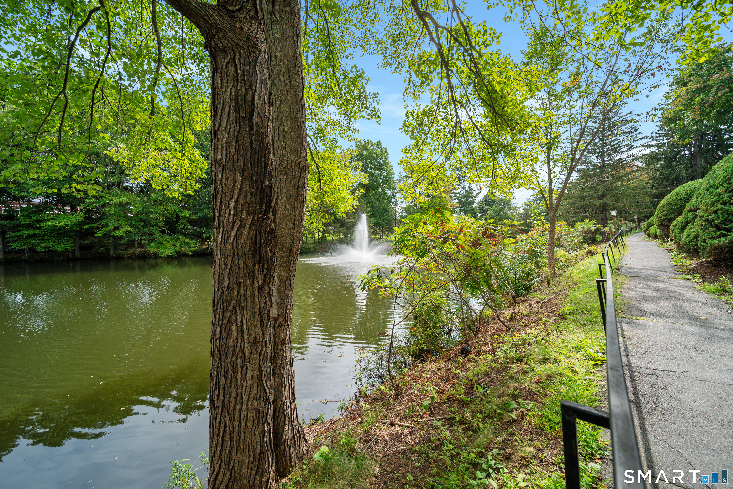 13 Heritage Village Southbury CT 06488