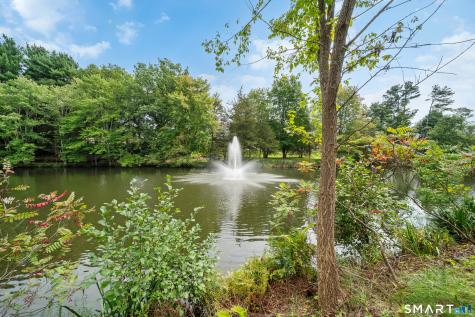 13 Heritage Village Southbury CT 06488