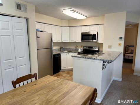 132 North Street Groton CT 06340
