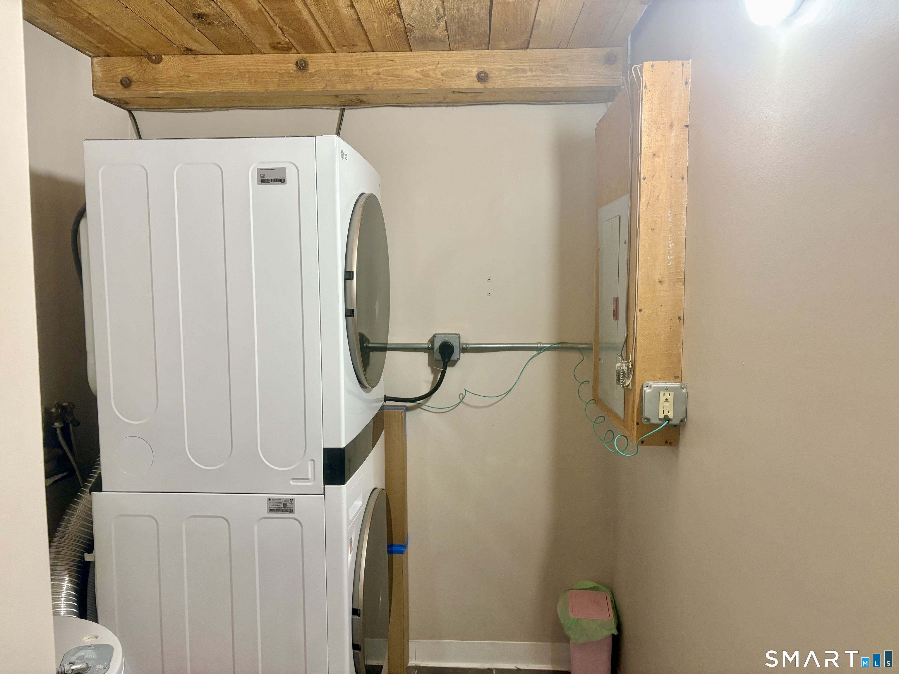 68 Thermos Avenue Norwich CT 06360