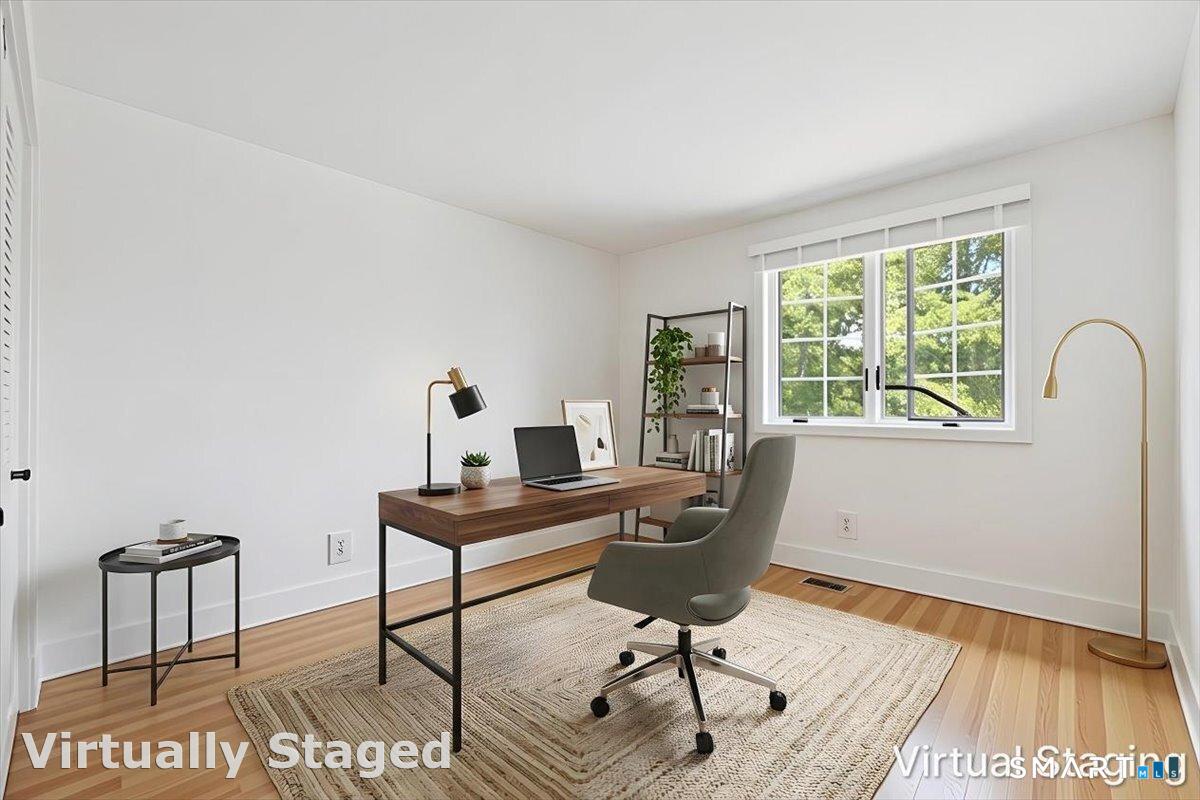 85 River Road Essex CT 06426